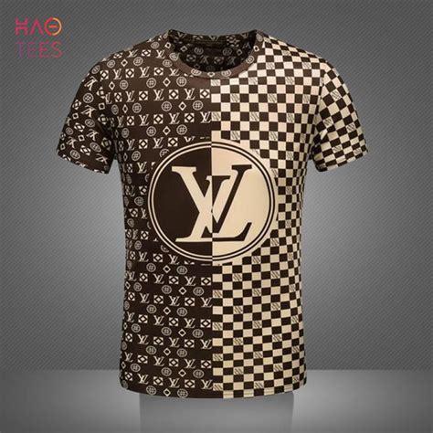 doet louis vuitton mee aan black friday|Louis Vuitton t shirts.